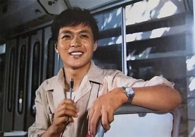 ​迟志强：从红极一时沦为阶下囚，到成为囚歌王子，他经历了什么？