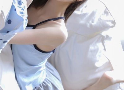​段奥娟身高，163cm段奥娟和172cm关晓彤