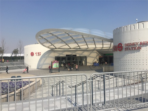 上海网红打卡地，中国内地首座迪士尼乐园，路线指南记得收藏哦