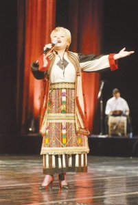 ​我要把更多中文歌曲唱给世界听