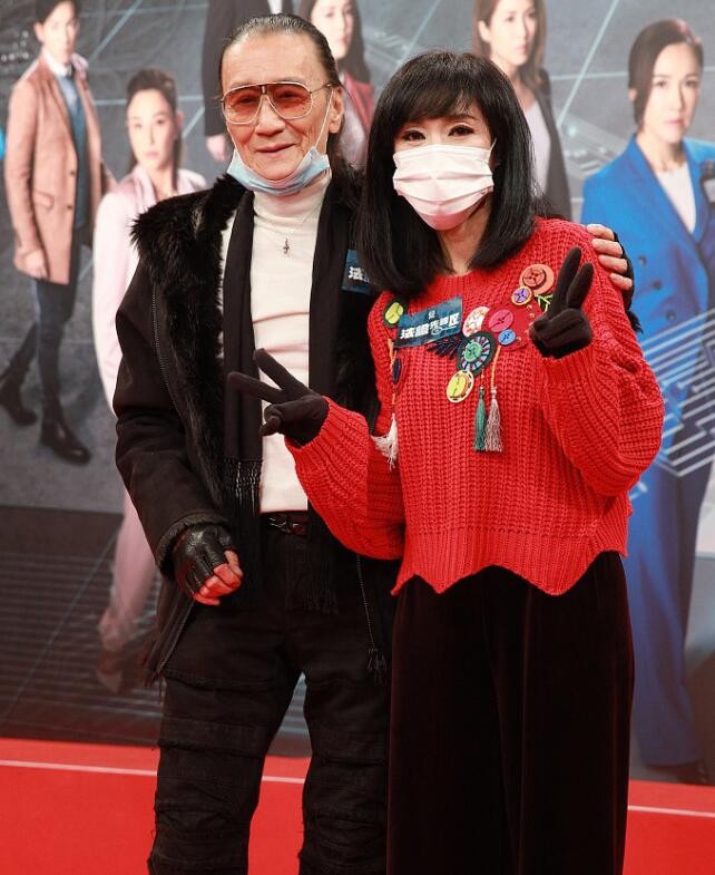 谢贤公开亮相