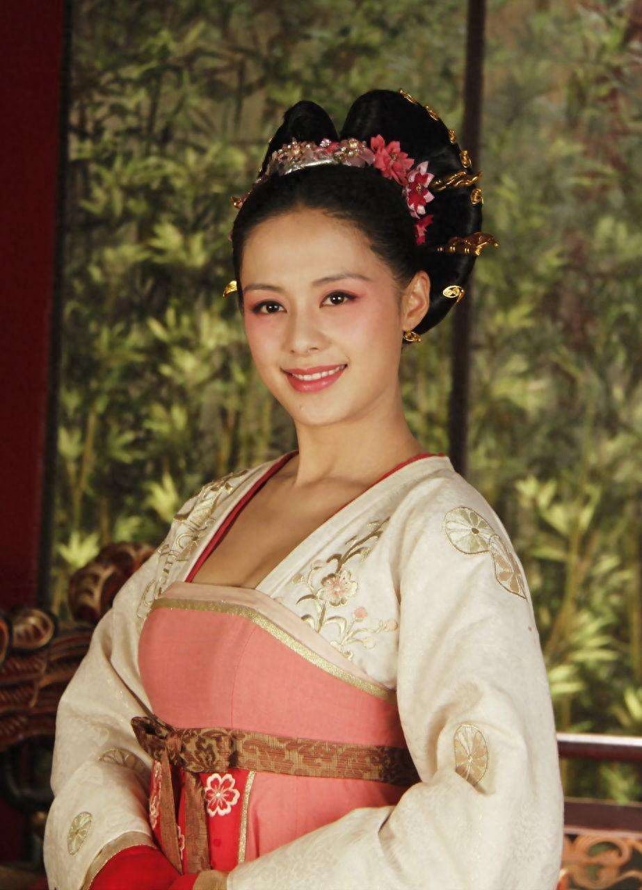 王力可：出道多年，演技身材颜值不输一线女星，却不温不火