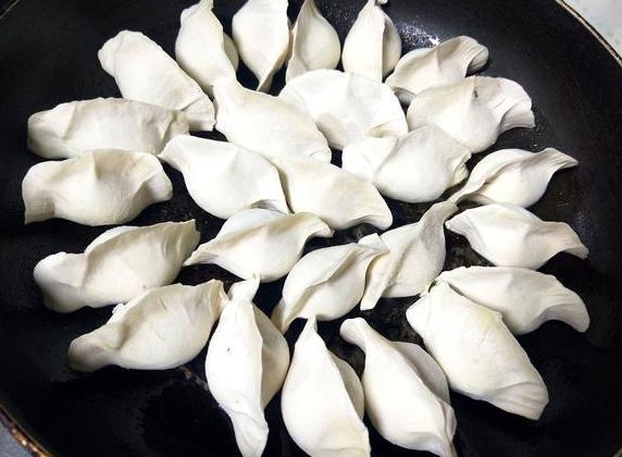 什么速冻水饺品质好（这三家的速冻水饺上光荣榜）(3)